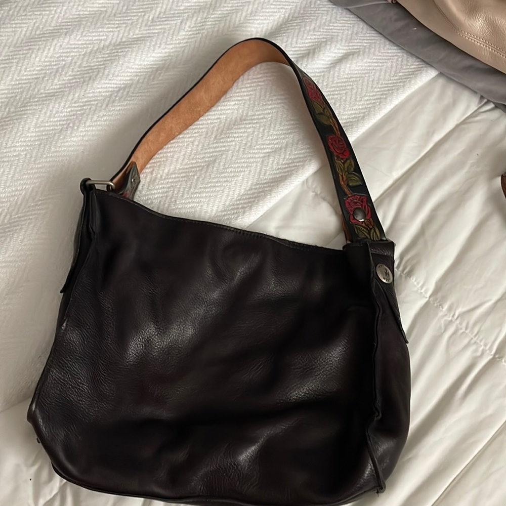 Two bar west leather shoulder bag